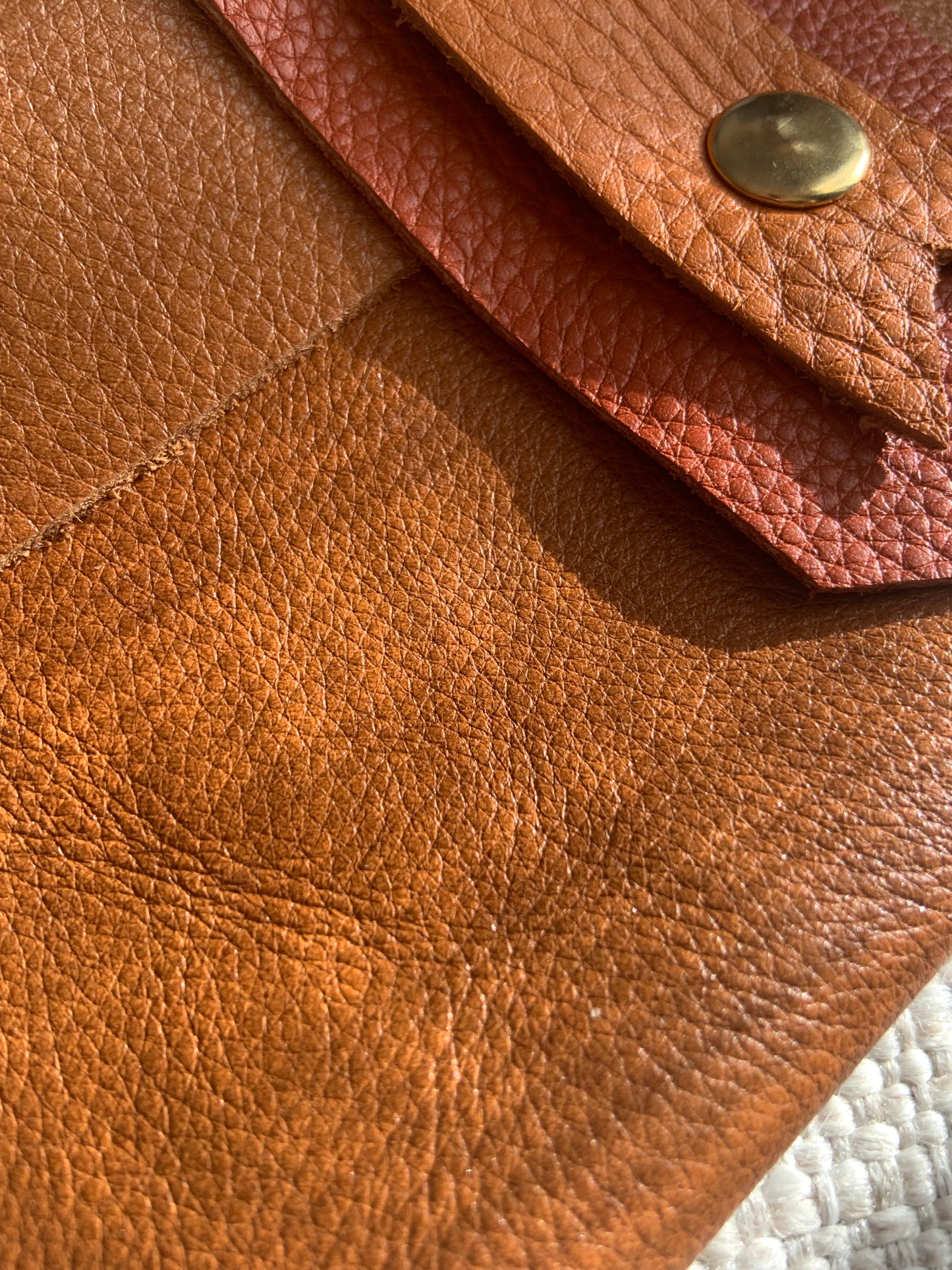 Fiona Handmade Leather Purse Cognac