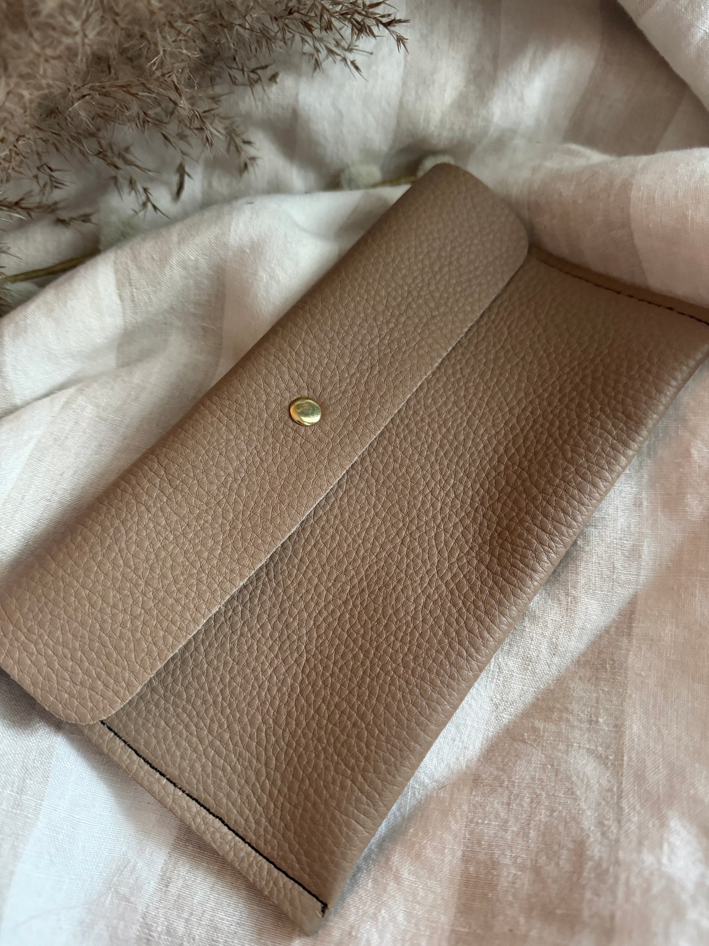 Hazel Handmade Leather Purse Beige ( Medium )